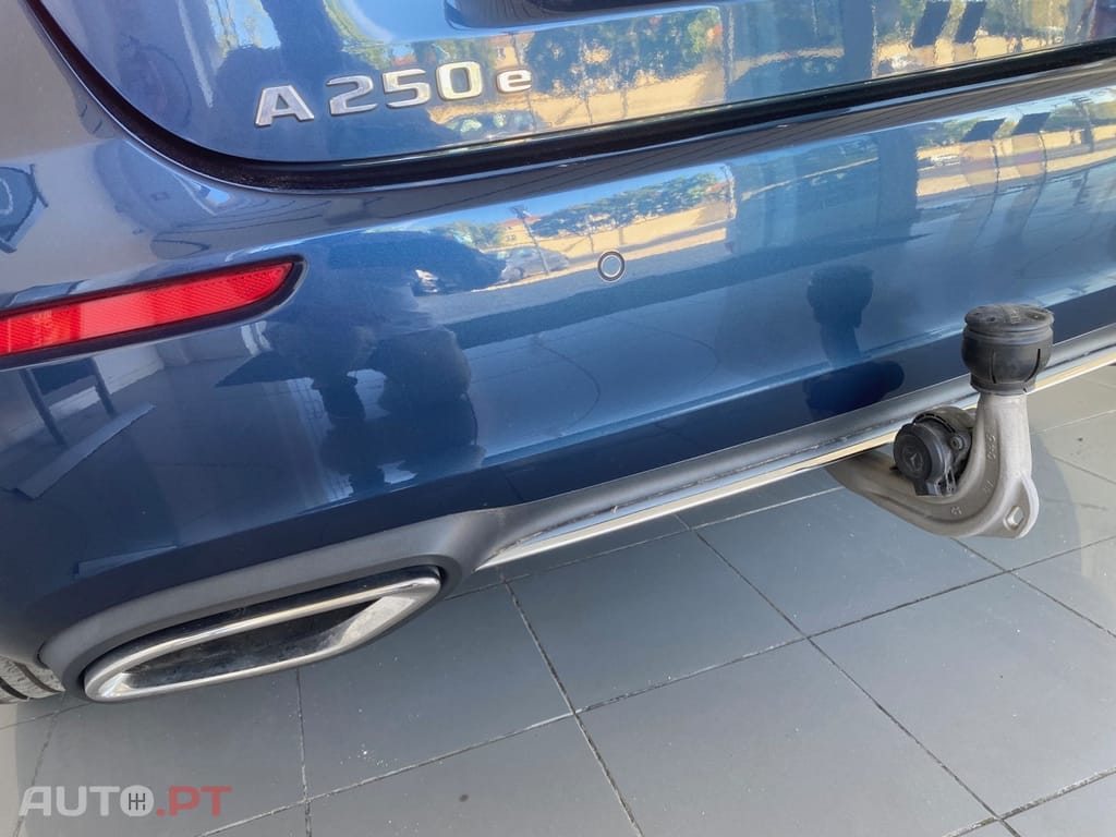 Mercedes-Benz A 250 e Progressive
