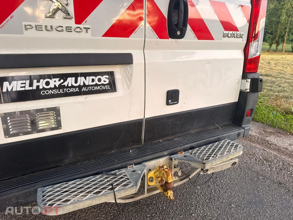 Peugeot Boxer 2.0 BlueHDi 330 L2H2 Premium