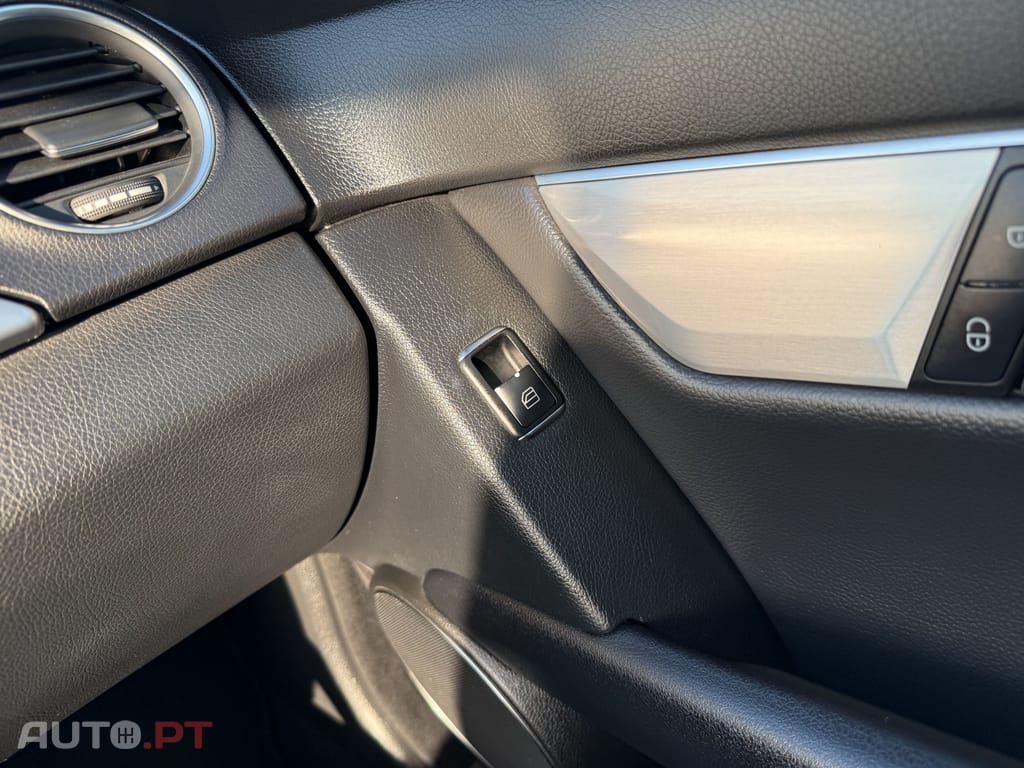 Mercedes-Benz C 250 C 250 CDI 4MATIC AMG-Line