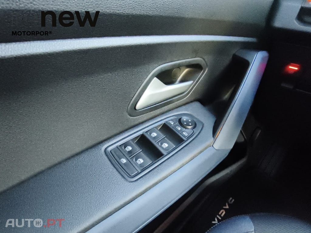 Dacia Duster 1.0 ECO-G 100 Journey — fotografia 17