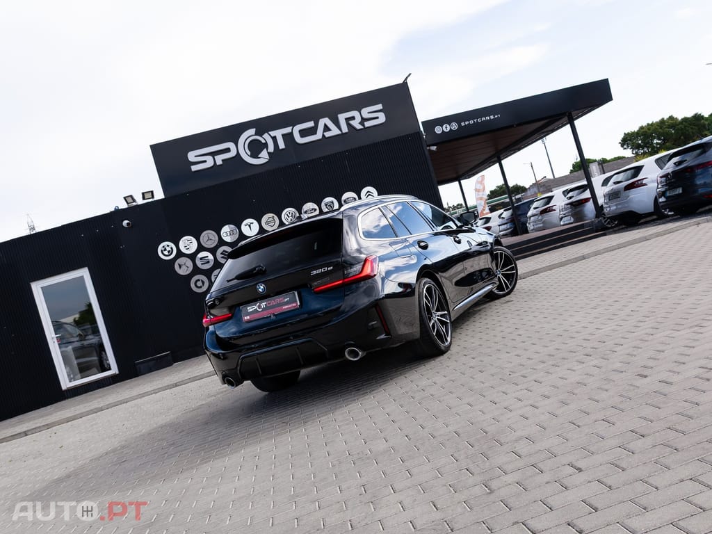 BMW 320 e Pack Desportivo M Auto — fotografia 7