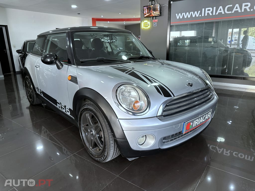 MINI Cooper Cooper R56