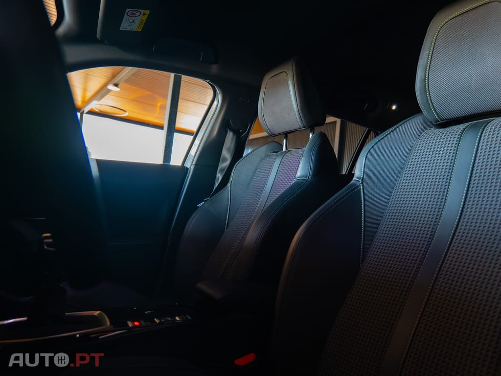 Peugeot 2008 1.2 PureTech GT