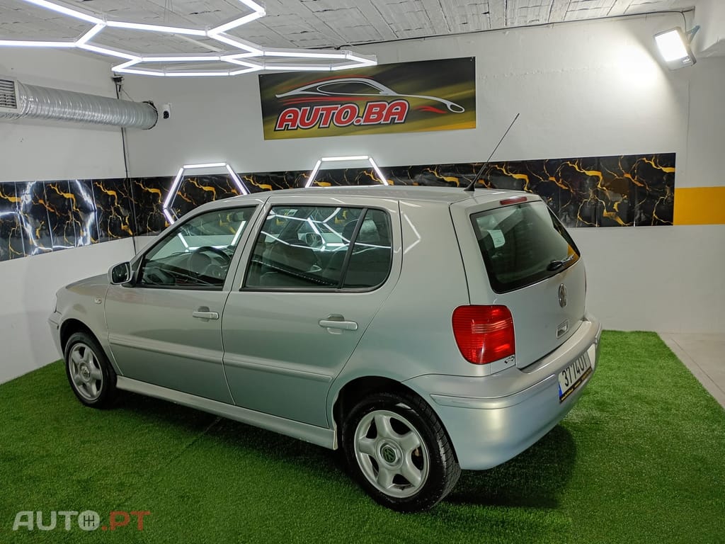 Volkswagen Polo 1.4 TDi Confortline ABS