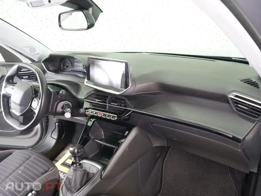 Peugeot 2008 1.2 PureTech Allure
