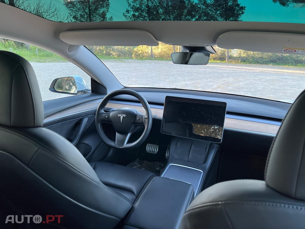 Tesla Model 3 Standard Range Plus RWD