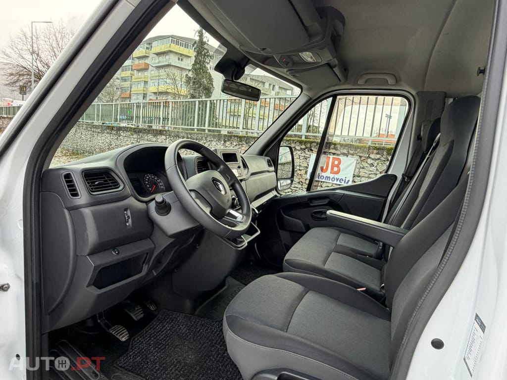 Renault Master 2.3 dCI L4 3.5T 3LUG Nacional