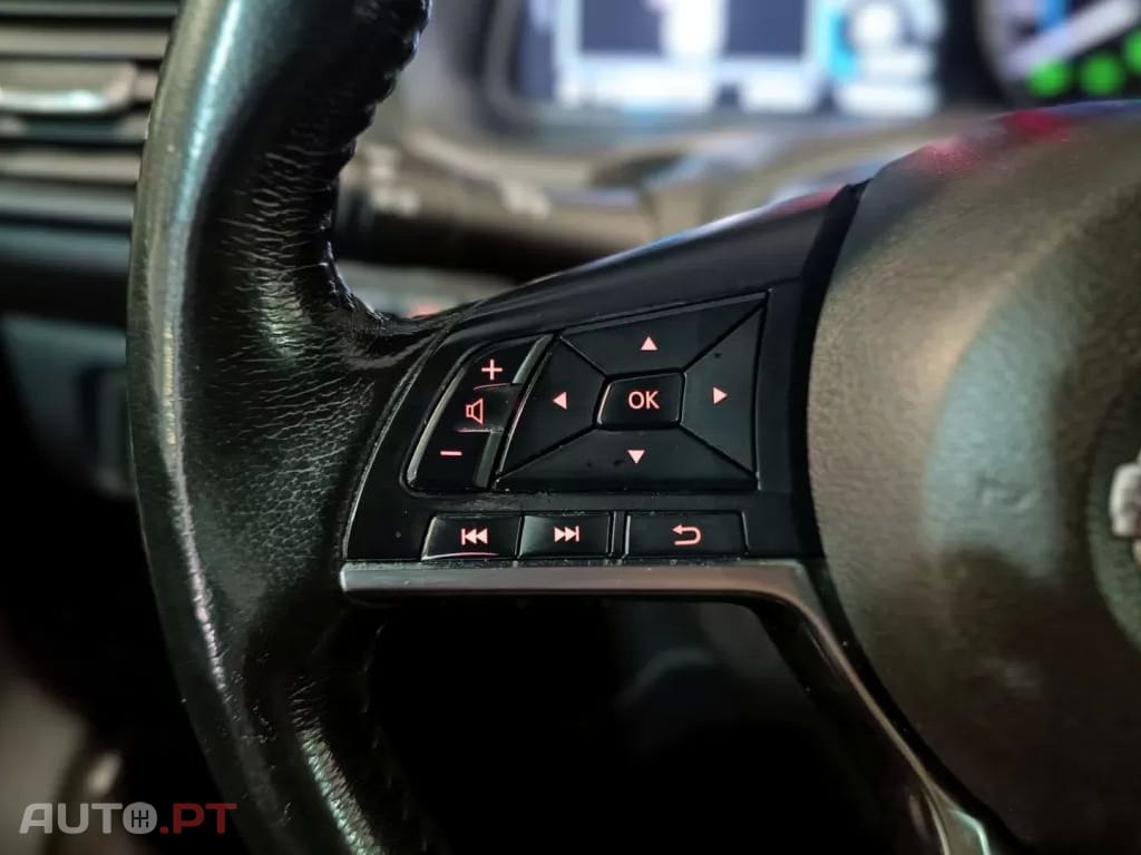 Nissan Leaf N-Connecta Full Led