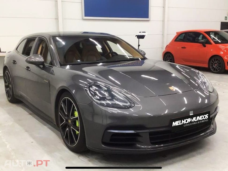 Porsche Panamera 4 E-Hybrid