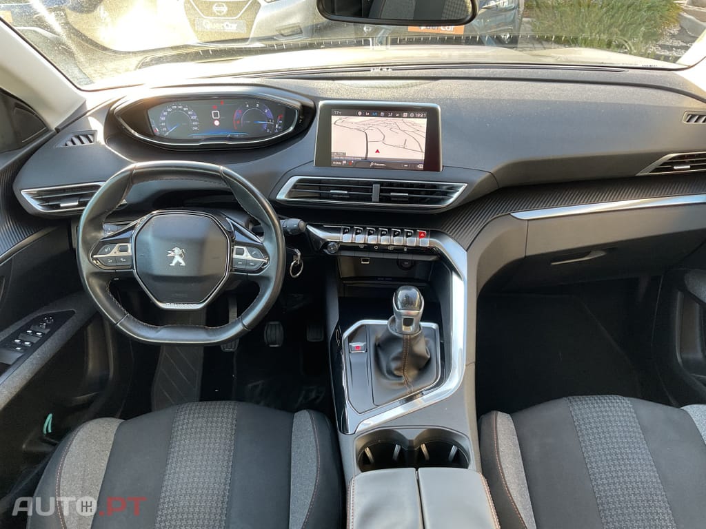 Peugeot 3008 1.6 BlueHDi Active