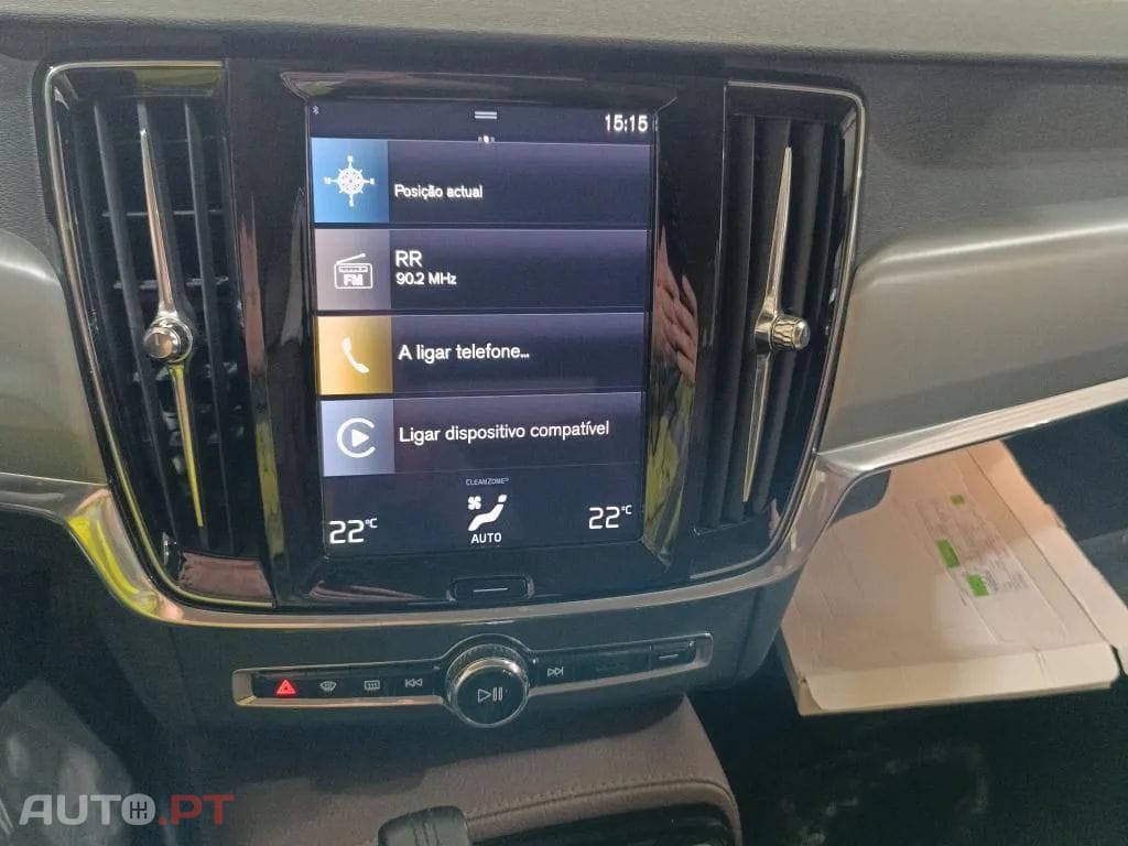 Volvo V90 2.0 T8 Momentum Plus AWD Geartronic