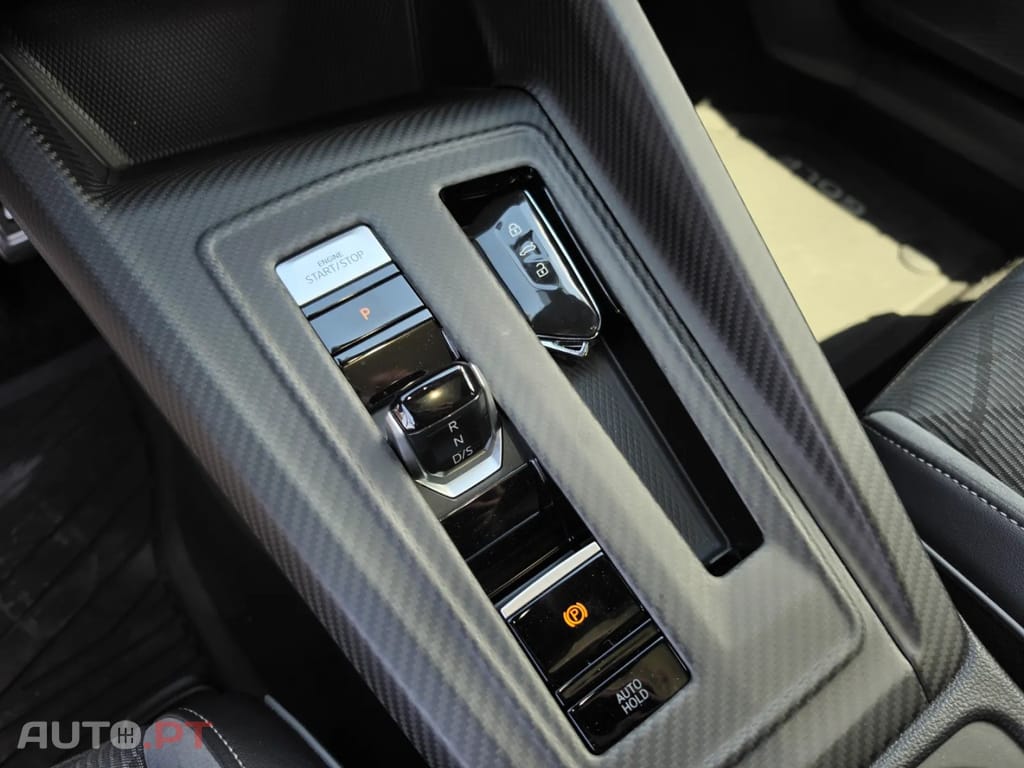 Volkswagen Golf 2.0 TDI R-Line DSG