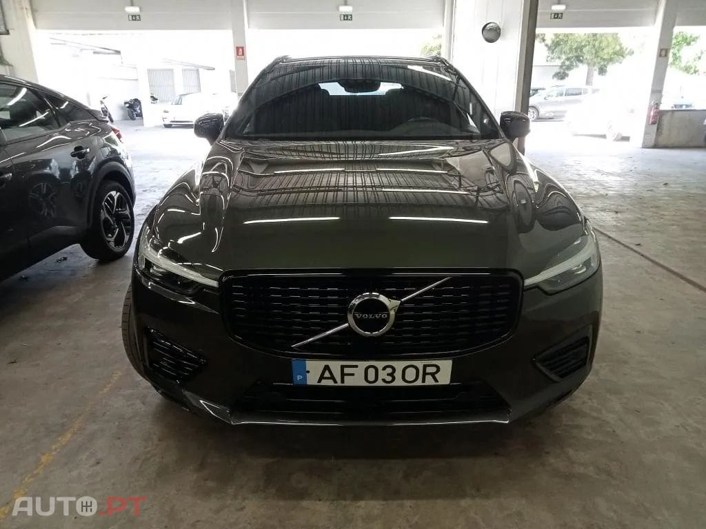 Volvo XC60 2.0 T6 PHEV R-Design AWD