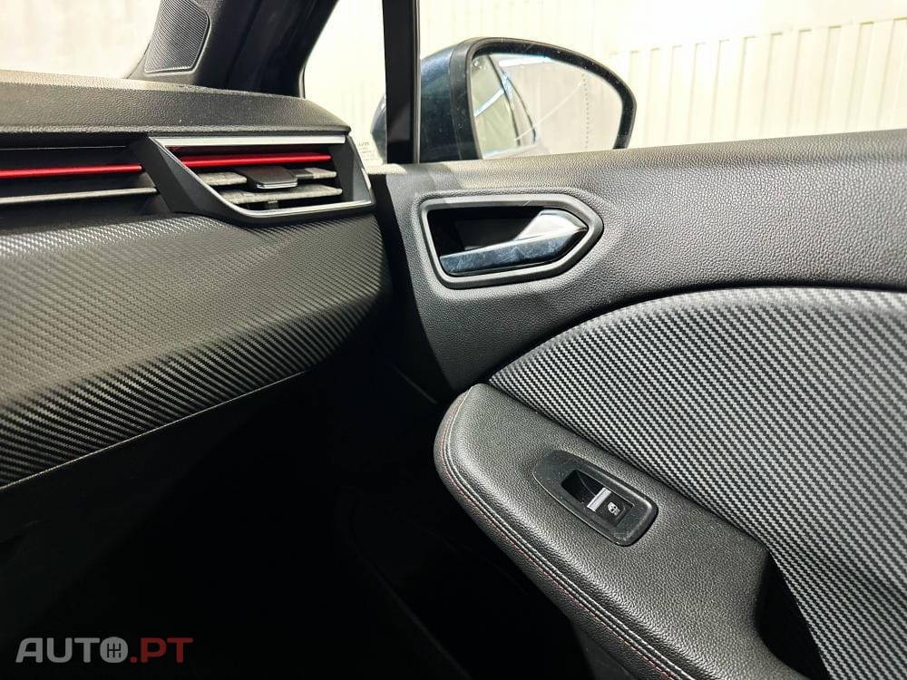 Renault Clio 1.0 TCe RS Line