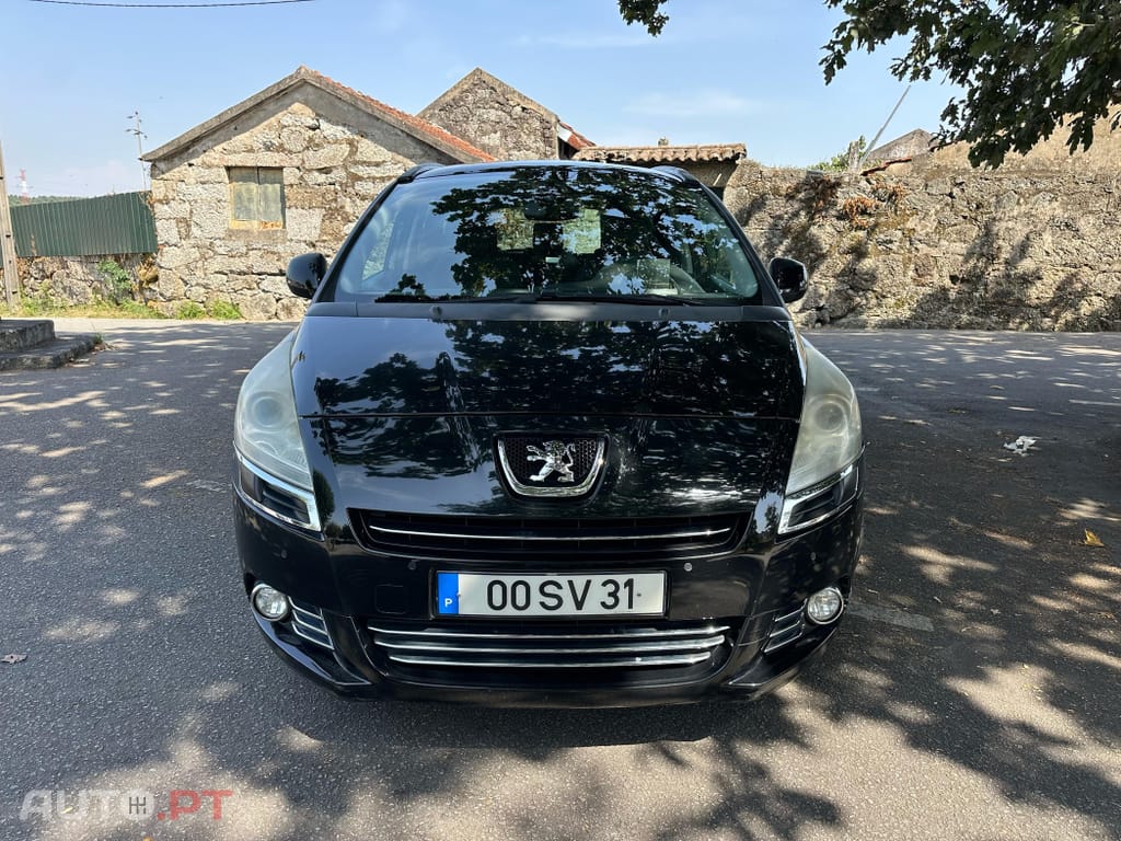 Peugeot 5008 1.6 e-HDi 7L Allure 2-Tronic 113g