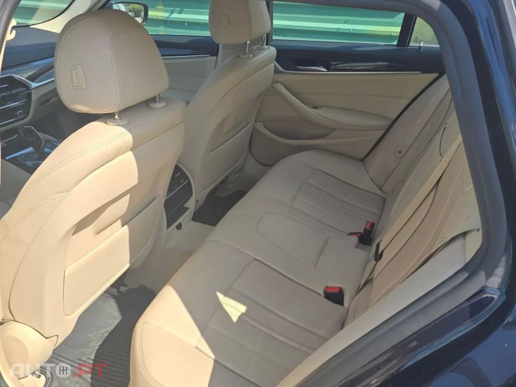 BMW 520 d Line Luxury — fotografia 5