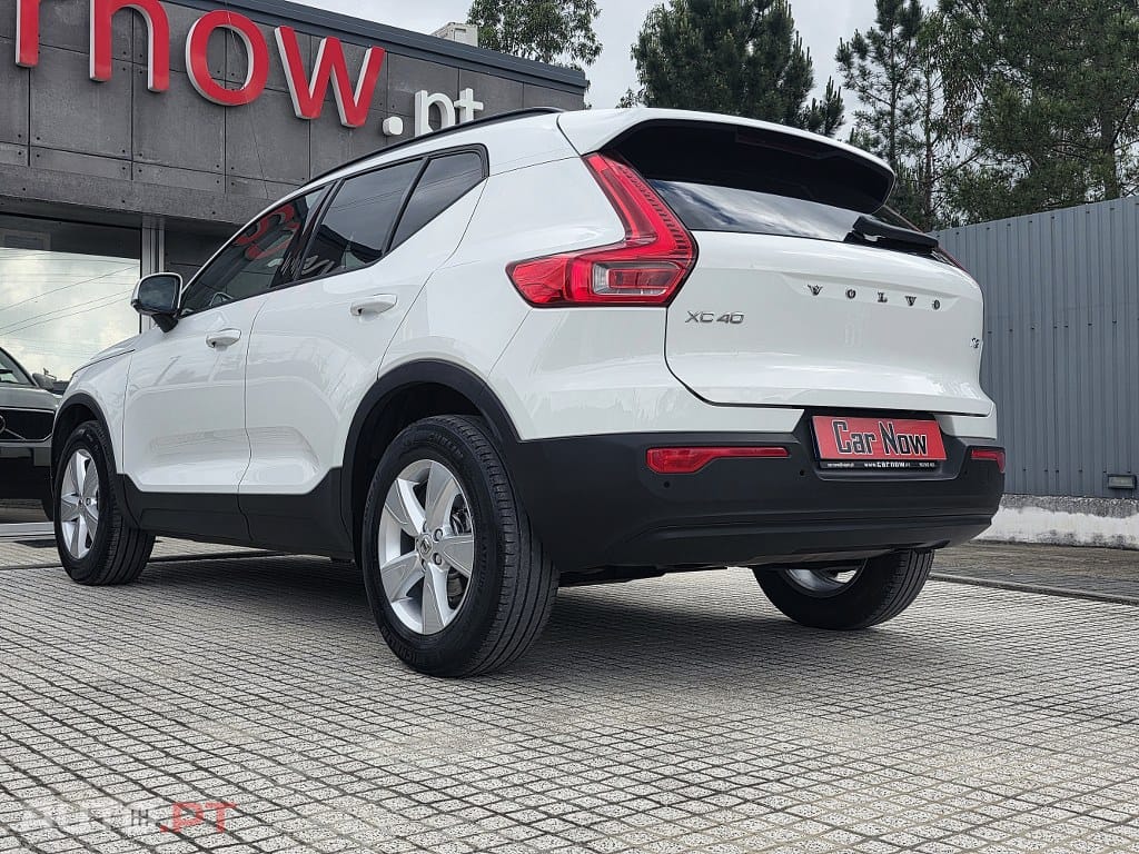 Volvo XC40 1.5 T3 Momentum Tech Edition