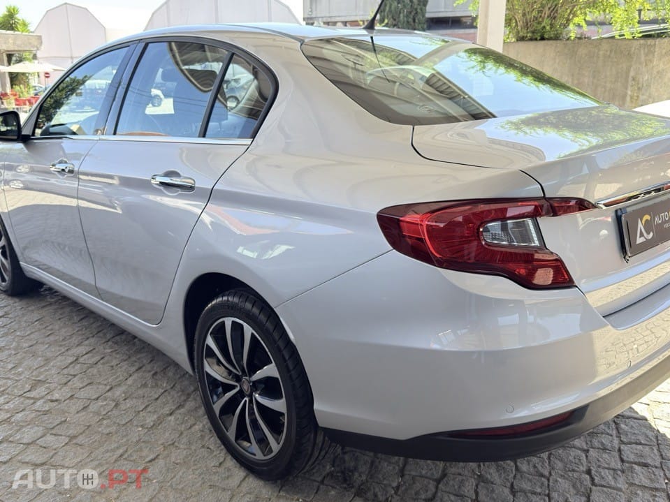 Fiat Tipo 1.3 M-Jet Lounge