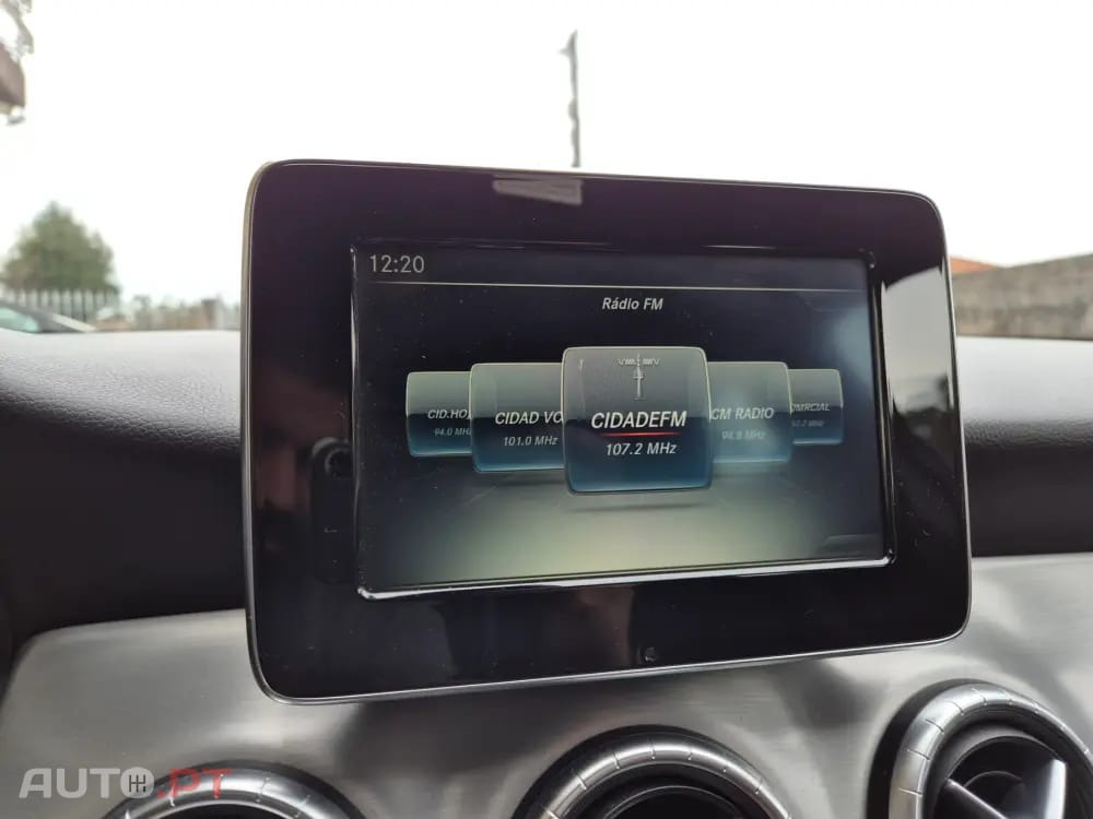 Mercedes-Benz CLA 200 d Shooting Brake AMG Line Aut.