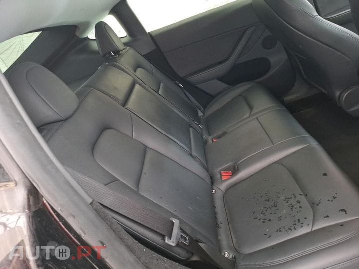 Tesla Model Y Long Range Dual Motor AWD