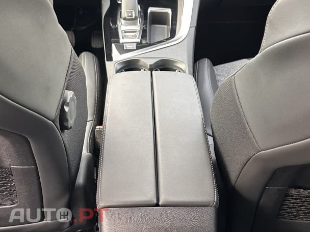 Peugeot 3008 1.2 PureTech Allure EAT8