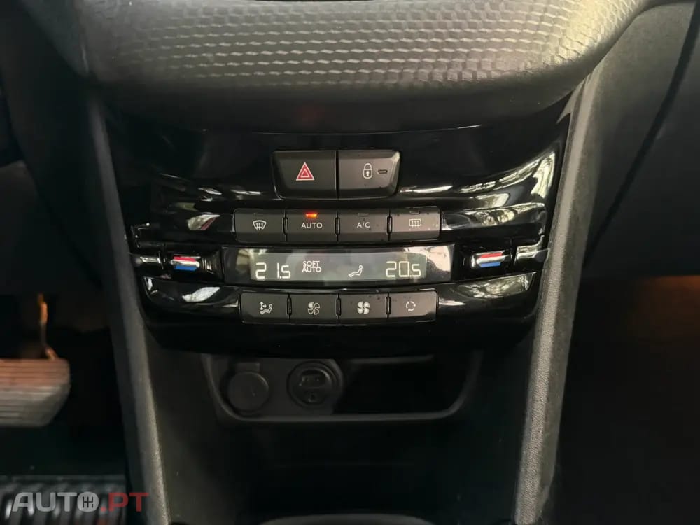 Peugeot 2008 1.2 PureTech Allure EAT6