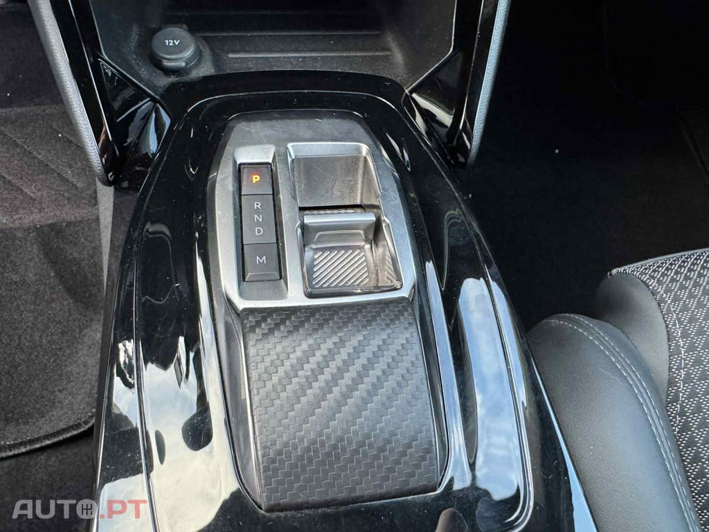 Peugeot 2008 1.2 PureTech GT EAT8