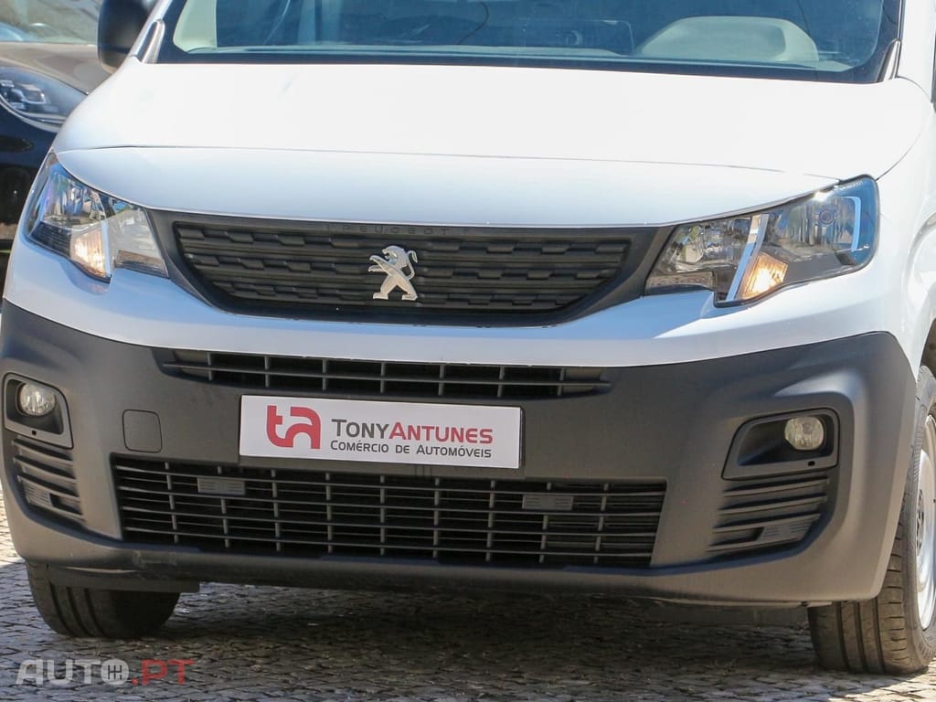 Peugeot Partner Outro