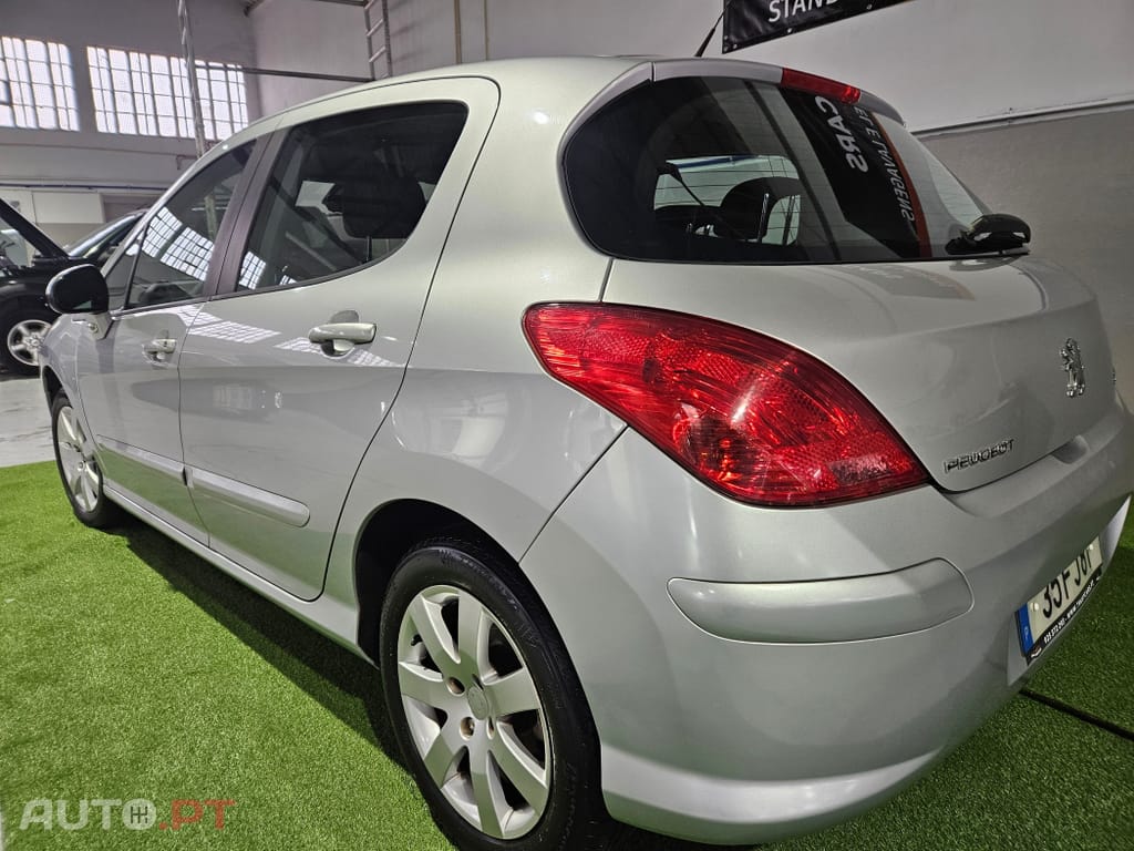 Peugeot 308 1.4 16V Executive