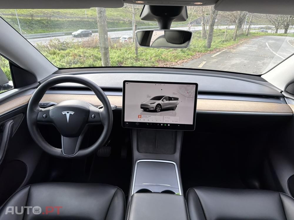 Tesla Model Y Long Range Dual Motor AWD