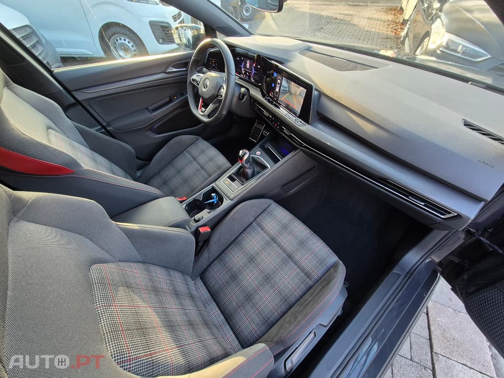 Volkswagen Golf GTI Maxtrix