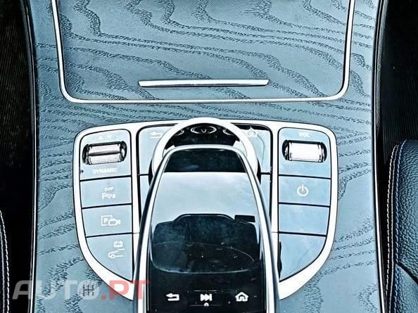 Mercedes-Benz C 300 e AMG Line