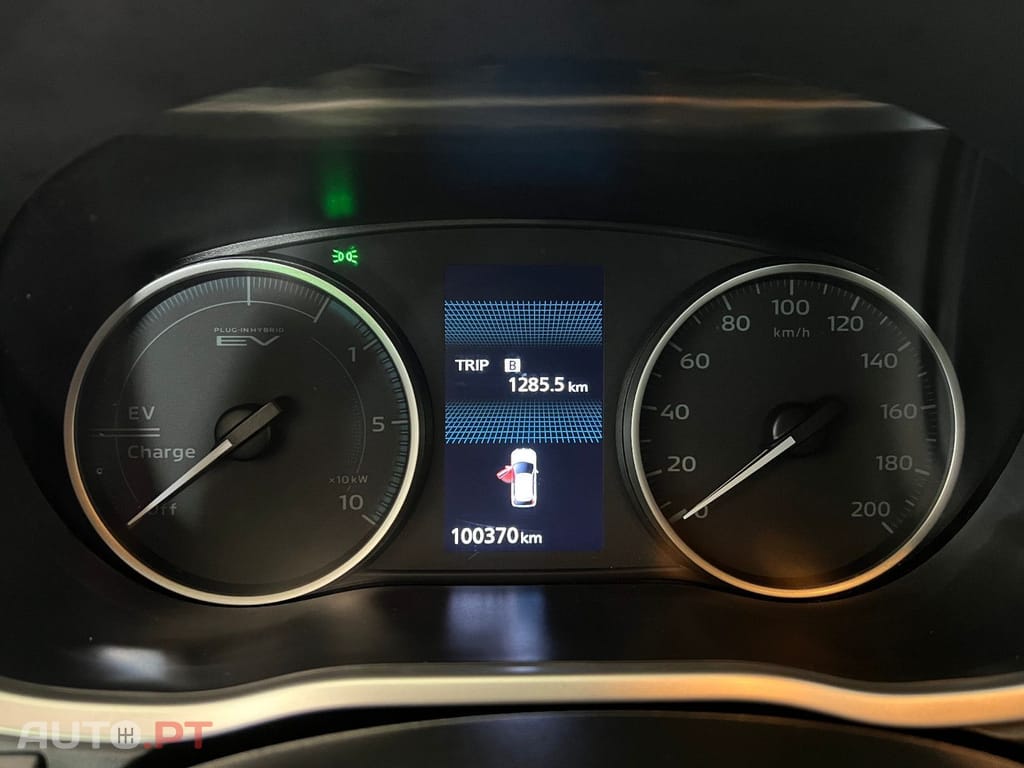 Mitsubishi Eclipse Cross I.V.A DEDUTÍVEL  Plus Select Hybrid 4WD