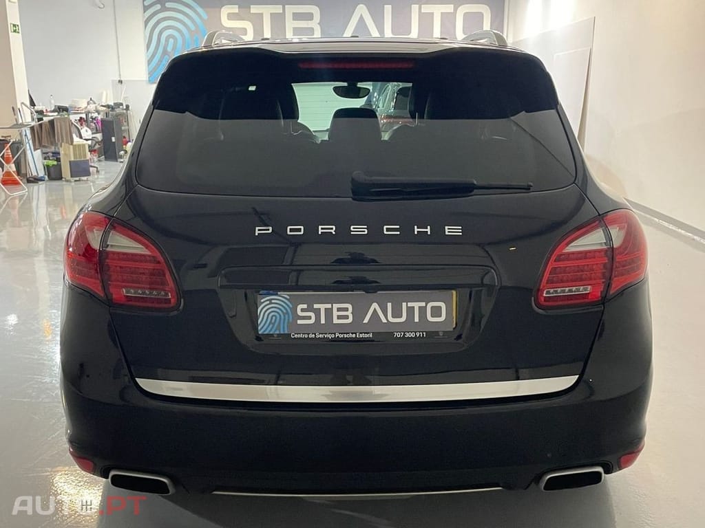 Porsche Cayenne S Hybrid