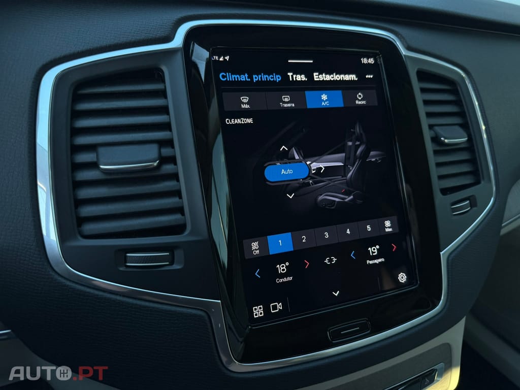 Volvo XC90 2.0 T8 PHEV Core AWD