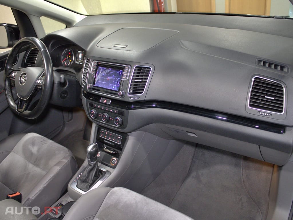 Volkswagen Sharan 2.0 TDI Blue Highline DSG
