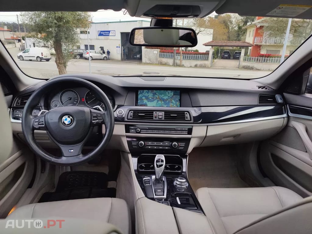 BMW 520 d Line Luxury Auto — fotografia 7