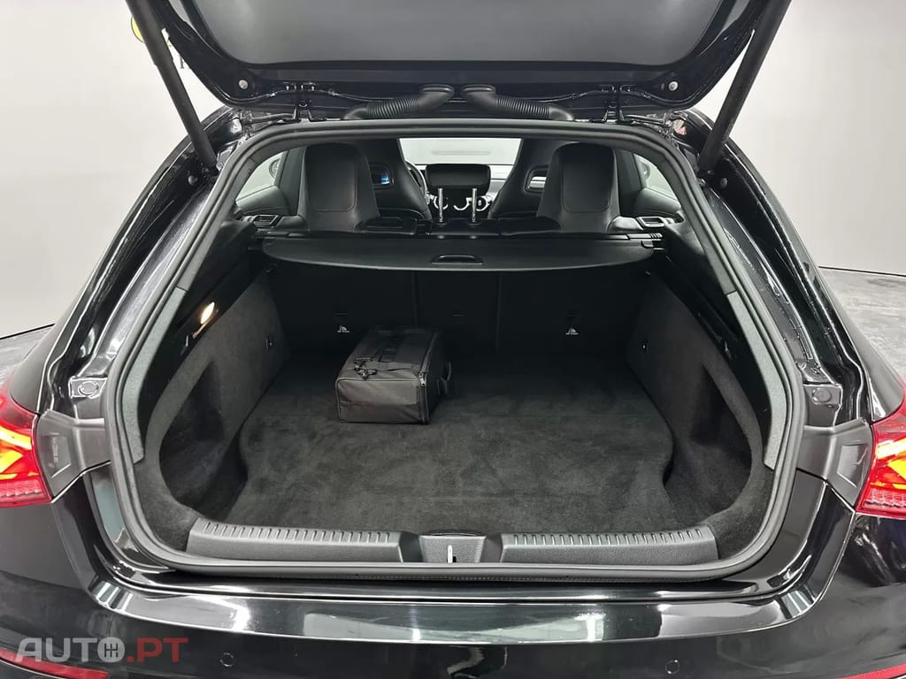Mercedes-Benz CLA 250 e Shooting Brake AMG Line