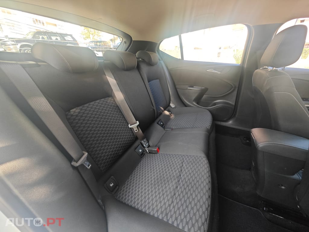 Opel Astra 1.5 D S&S Business Edition