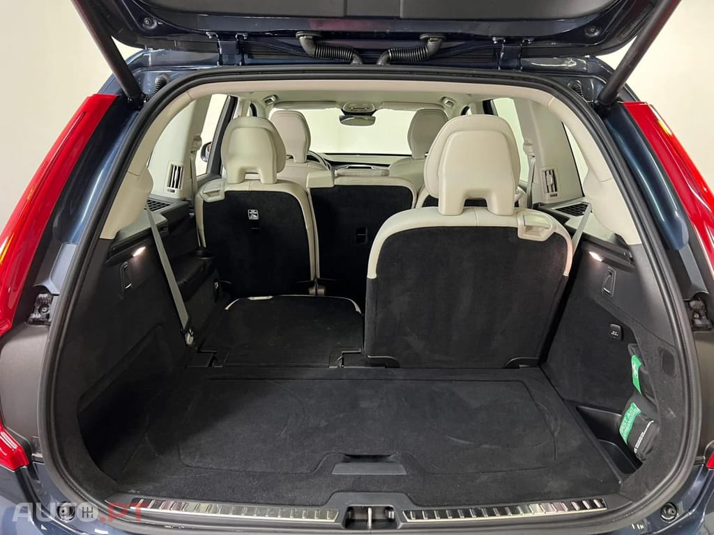 Volvo XC90 T8 455 PHEV AWD Core Auto