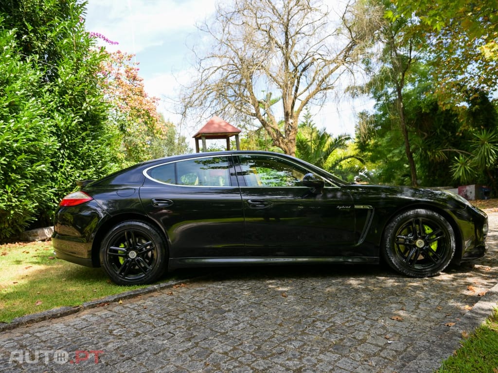 Porsche Panamera S Hybrid J19