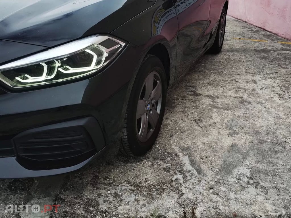 BMW 116 d Advantage — fotografia 8