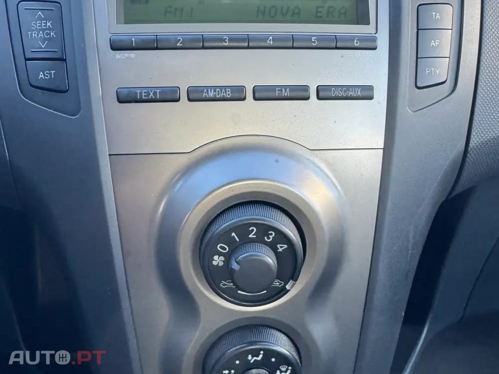 Toyota Yaris 1.0 VVT-i Comfort+AC