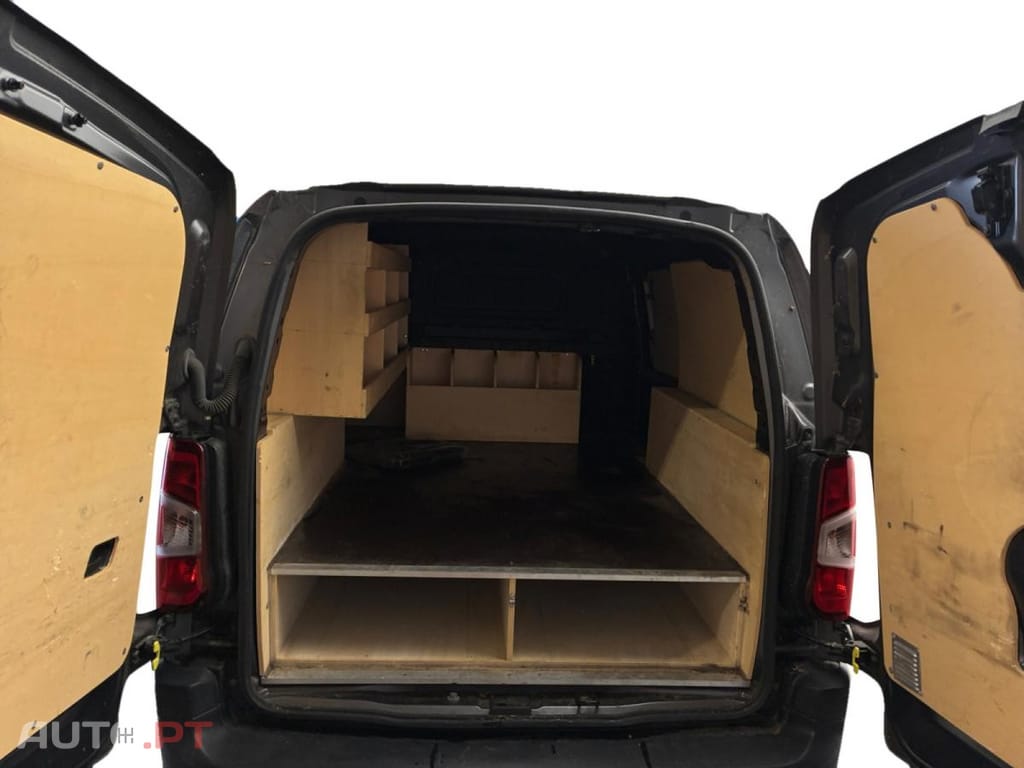 Peugeot Partner 1.5 BlueHDi Asphalt Longa EAT8