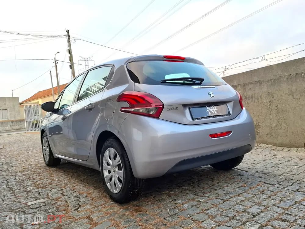 Peugeot 208 1.5 BlueHDi Active