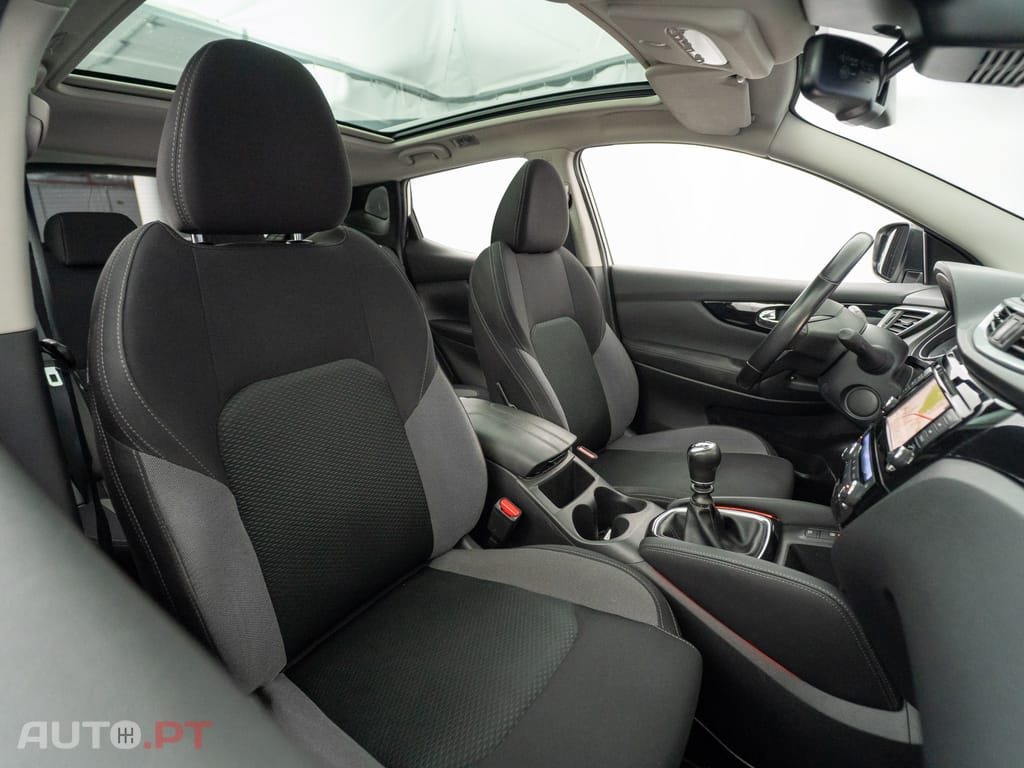 Nissan Qashqai 1.5 dCi N-Connecta