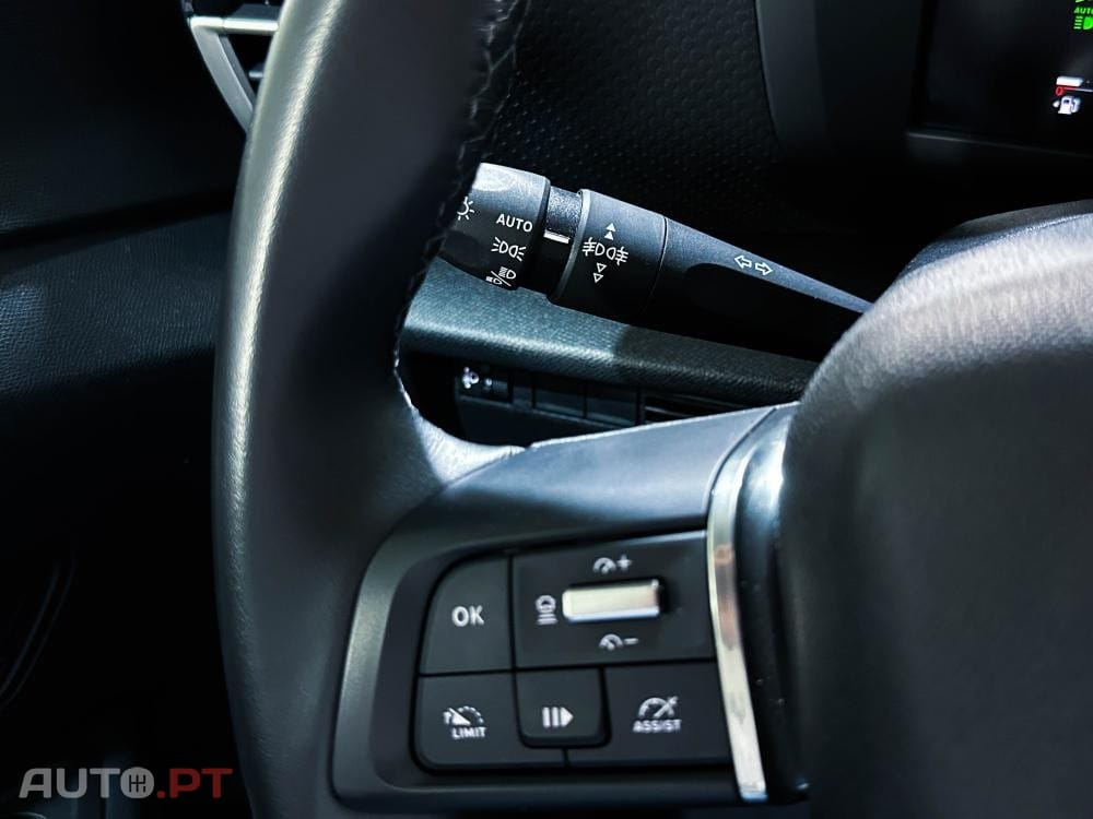 Citroen C4 PureTech 130 Stop&Start EAT8 SHINE