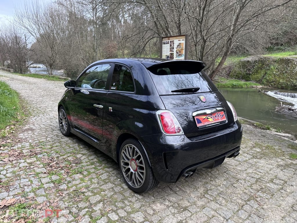 Abarth 500 1.4 T-Jet Competizione