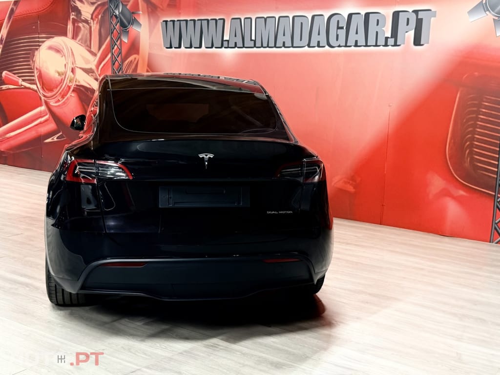 Tesla Model Y Long Range Tração Integral
