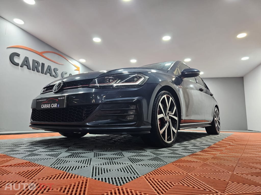 Volkswagen Golf 2.0 TSI GTI DSG Performance